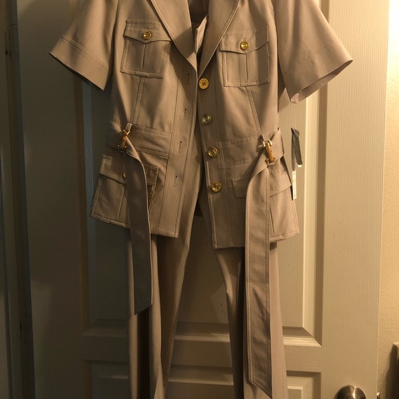 2 piece set - Picture 2 of 5